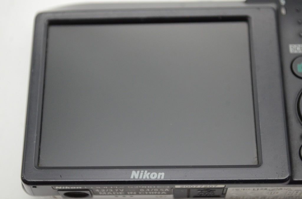 Nikon ニコン COOLPIX S2900 コンパクトデジタルカメラ シルバー