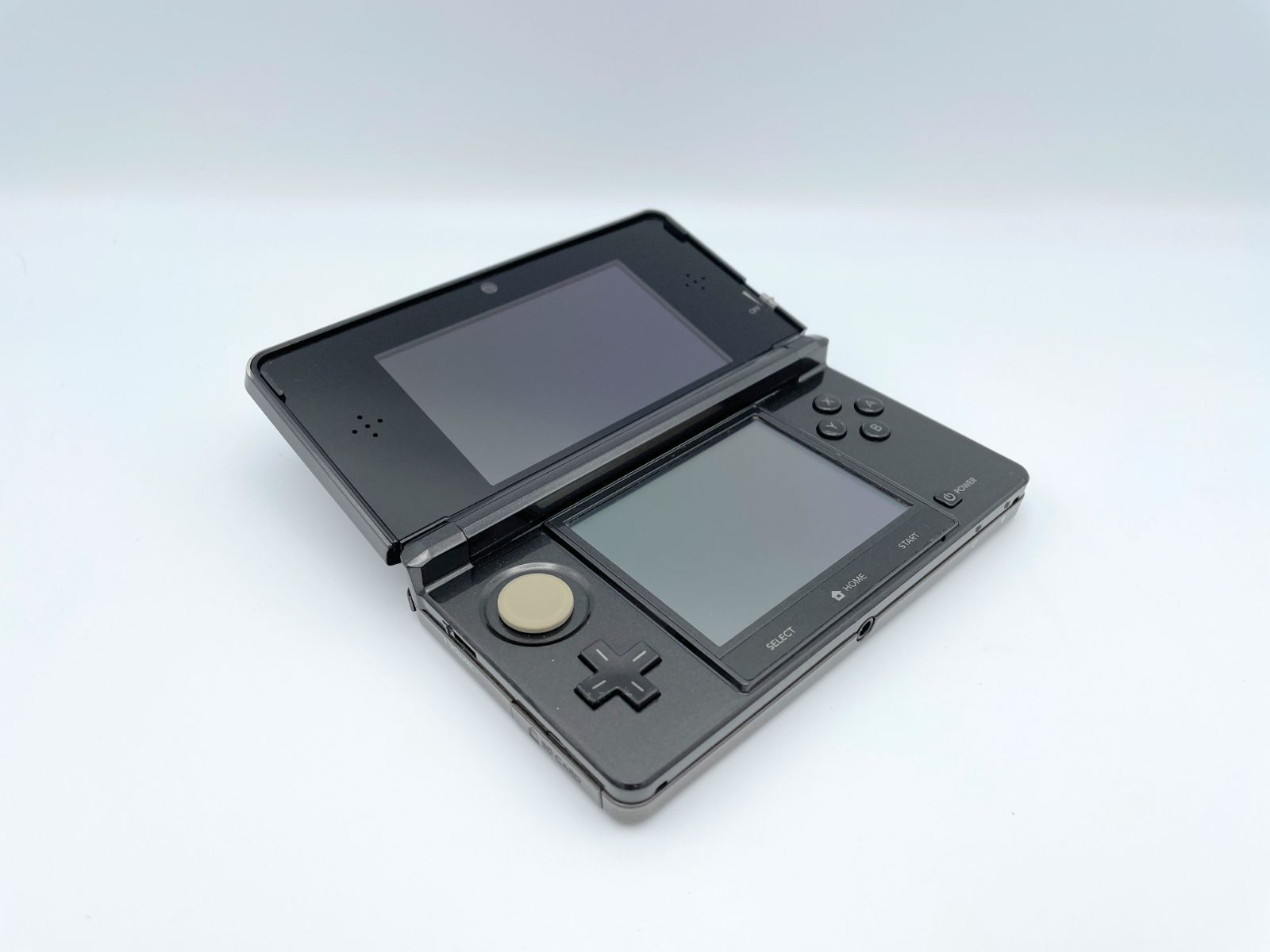 上質で快適 Nintendo 任天堂 ニンテンドー3DS 中古 コスモブラック