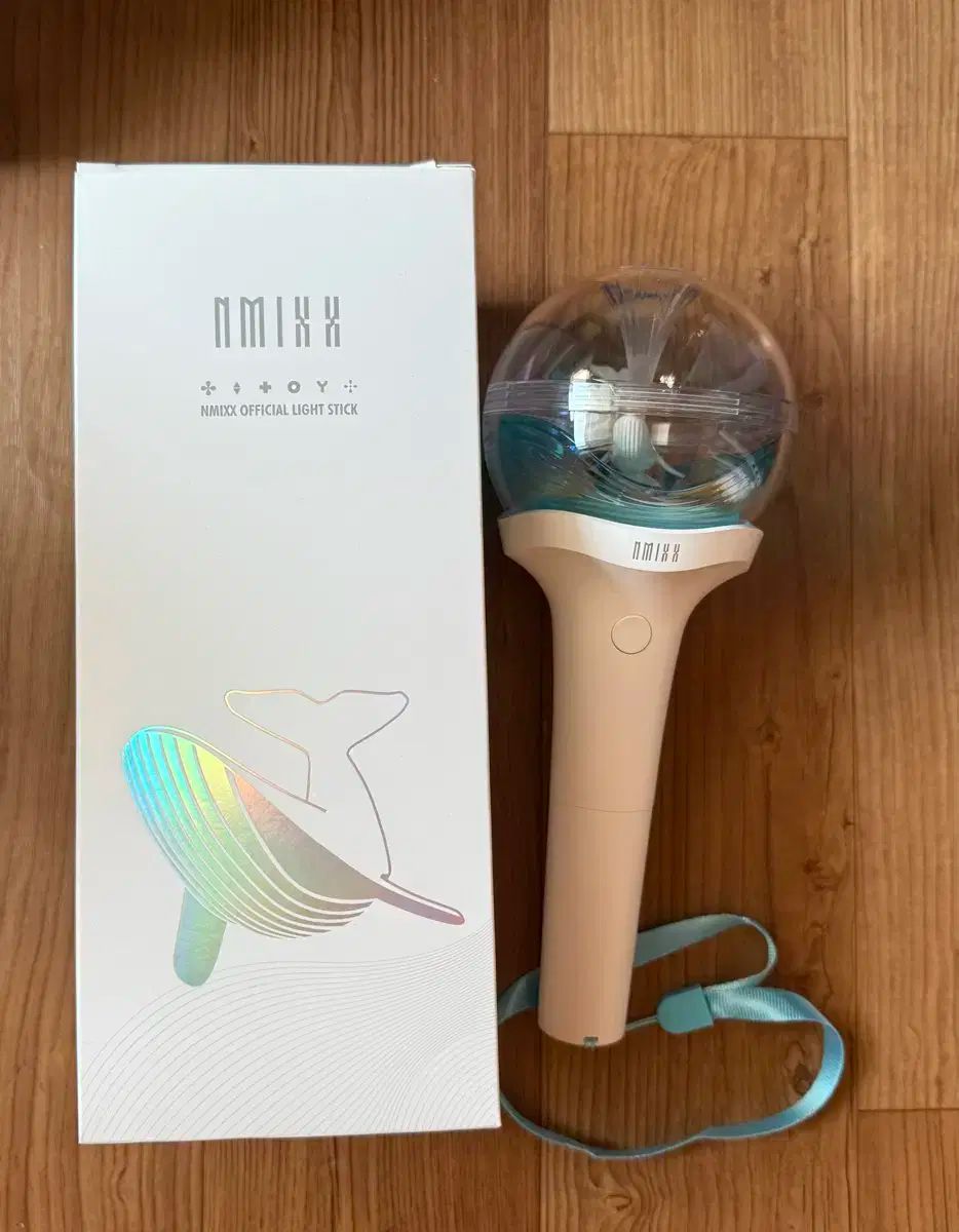 即発送⭕️ NMIXX ペンライト 公式 エンミックス エンミ アンコン 新品 楽天市場】【NMIXX】 OFFICIAL LIGHT STICK 公式 ペンライト