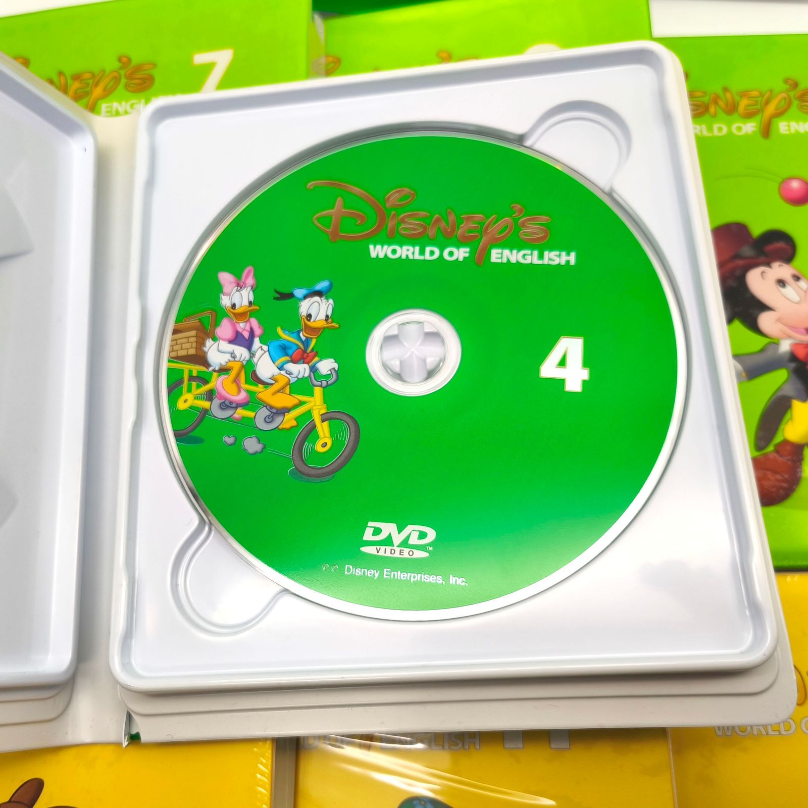 ディズニーEnglish 5407 Disney World of English DWE Fun With Words 1〜2巻 CD