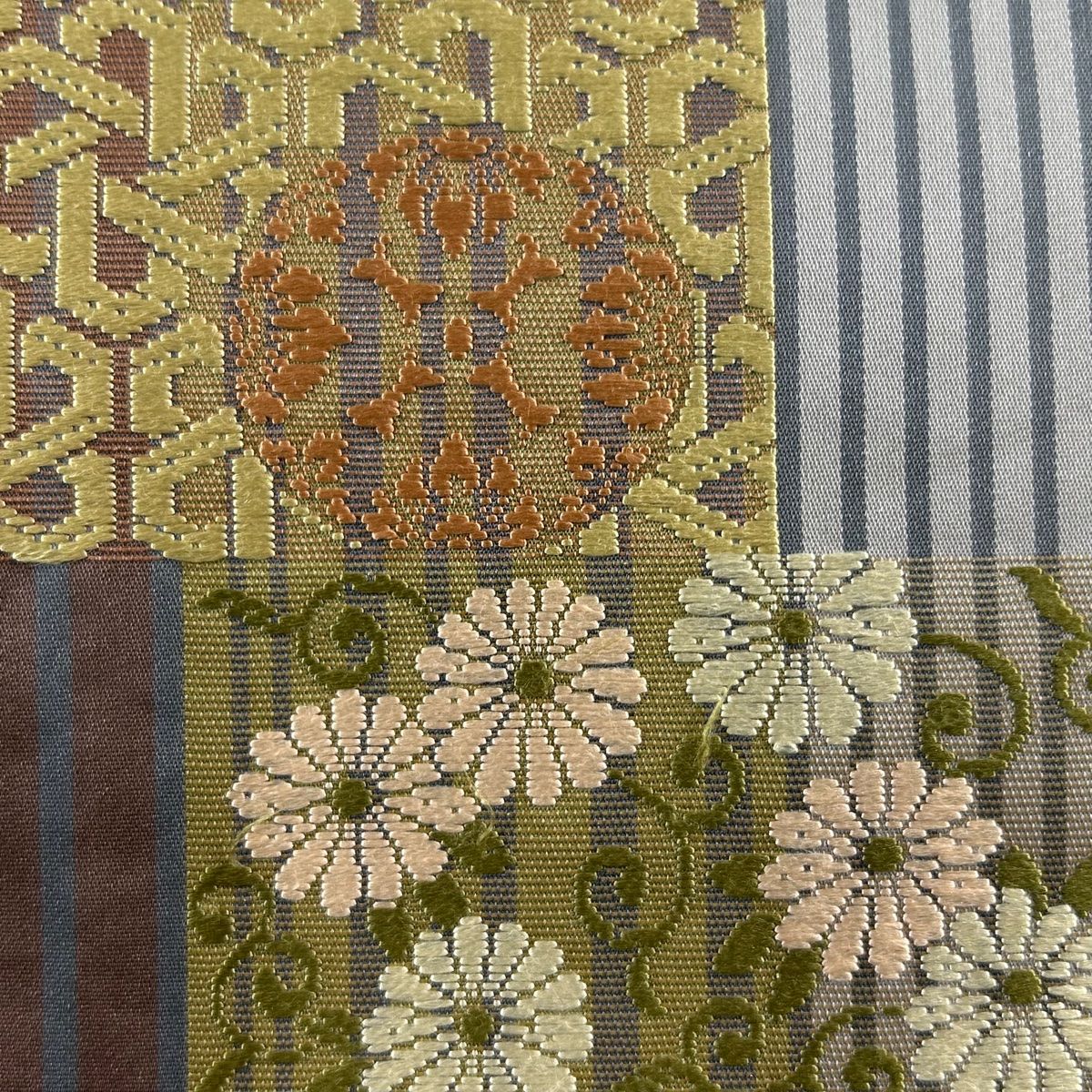 袋帯 秀品 紬地 菊唐草 縞 箔 鶯色 六通 正絹 【中古】 - メルカリ