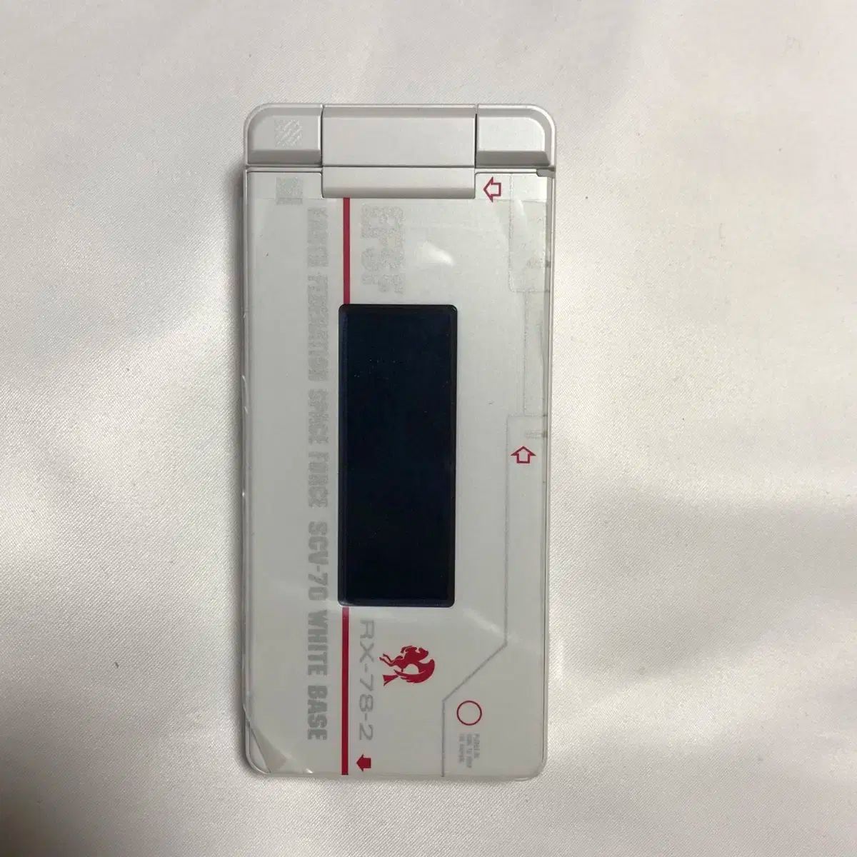 945 sh g ガンダム スマートフォン 携帯