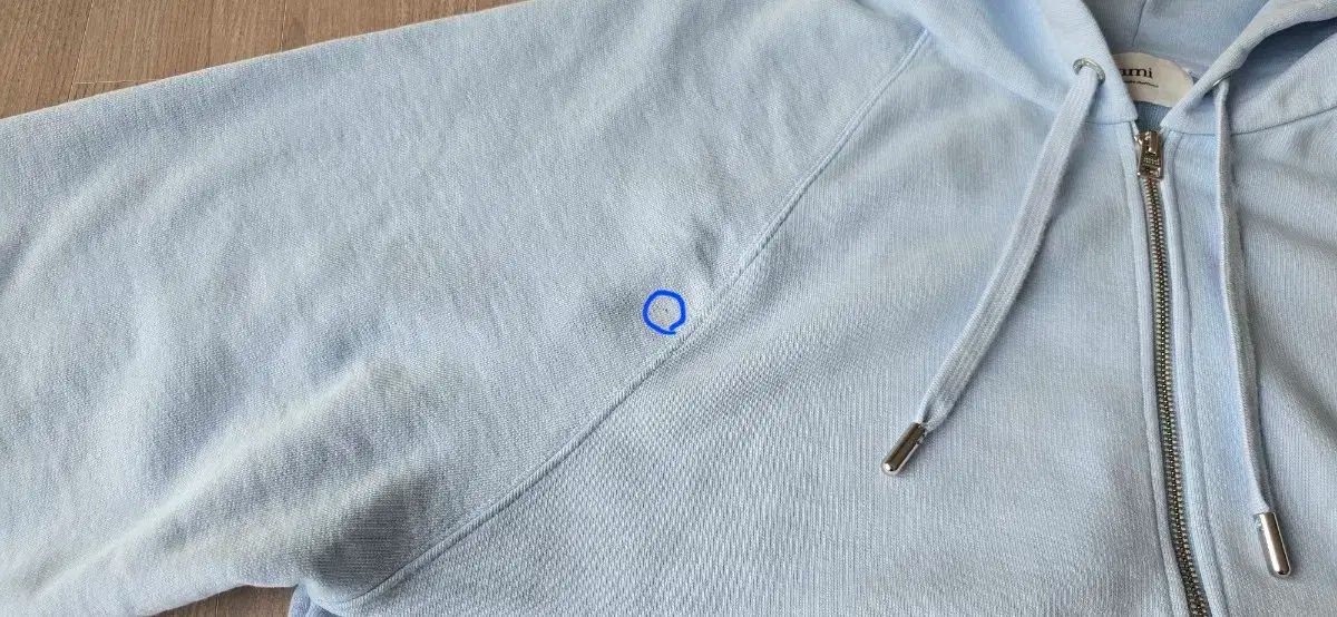 刺繡 フード付き