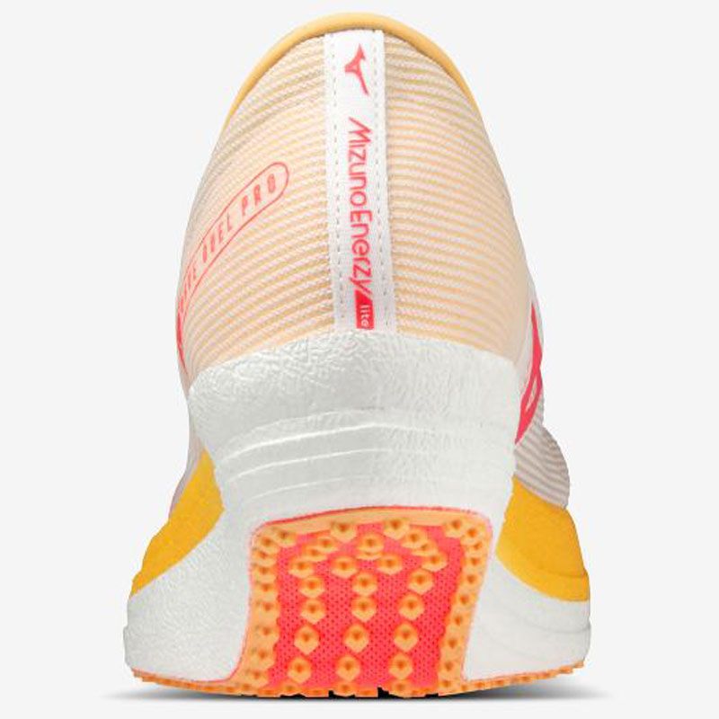 ランニングシューズ