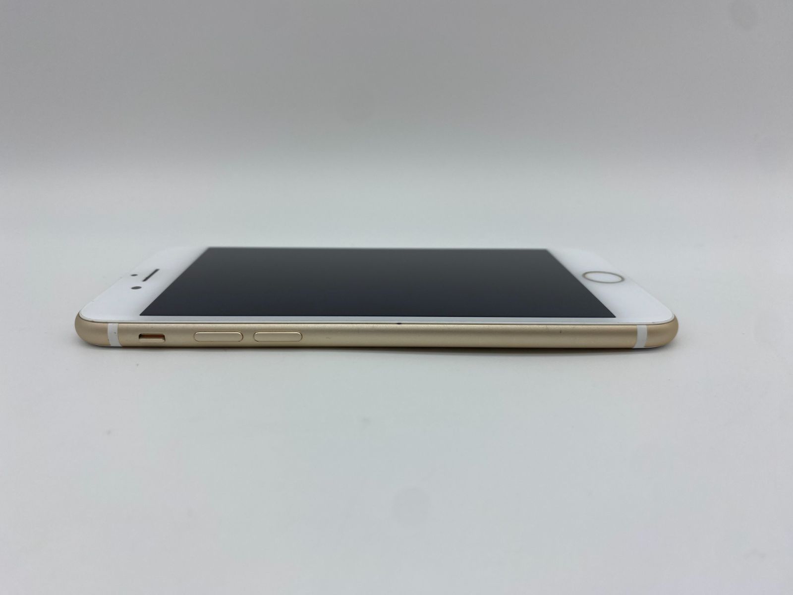 243★美品★iPhone7 32GBゴールド/シムフリー/大容量新品バッテリー ☆美品☆iPhone7 32GB ゴールド/シムフリー/大容量2300mAh 新品