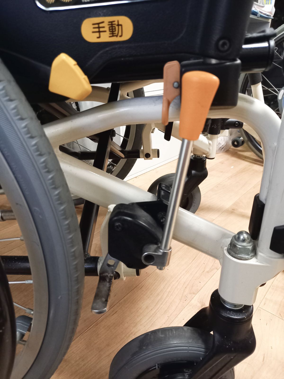 マツナガ多機能車椅子＋ヤマハ電動車輪＋バッテリー２個＋バッテリー充電器