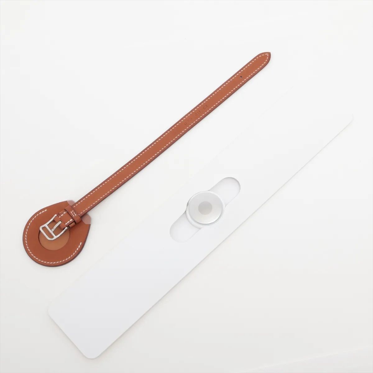 新品同様 エルメス AirTag ラゲッジ タグ バッグ チャーム
