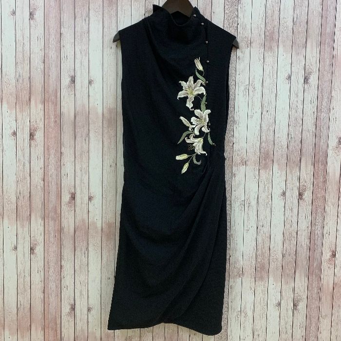 ヴィヴィアンタム ブラック ノースリーブ ワンピース ヴィヴィアンタム