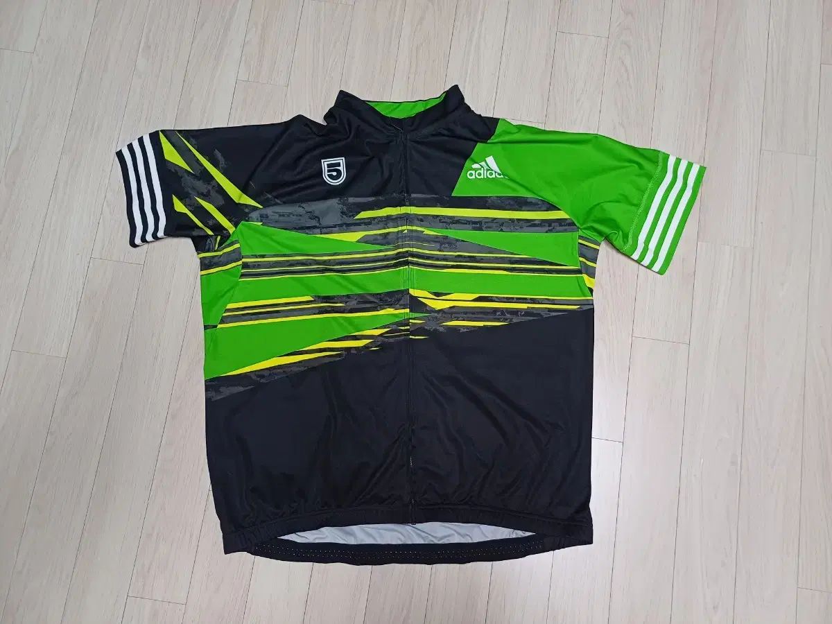 adidas(アディダス) 機能性 半袖 ジップアップ