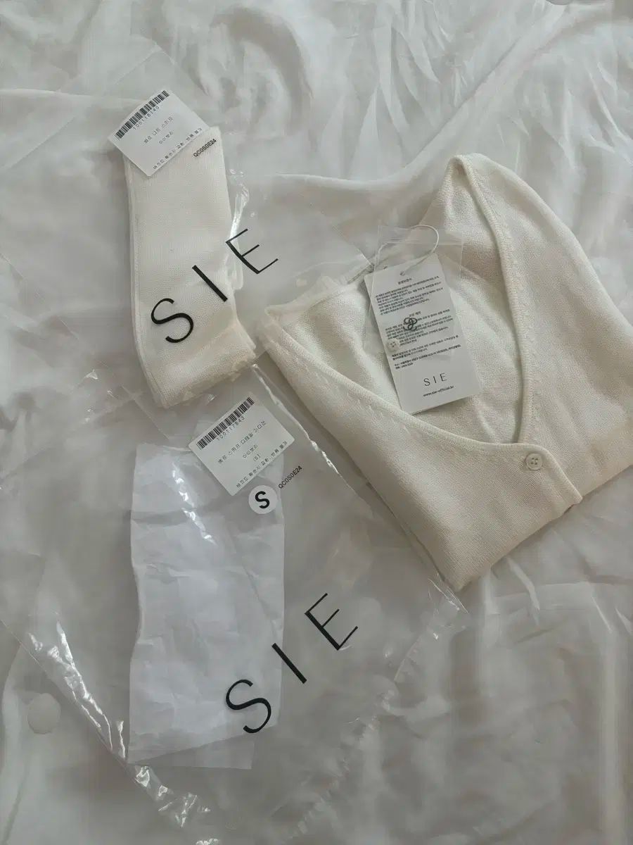 シエsie ベル スカーフ ディテール カーディガン アイボリー s