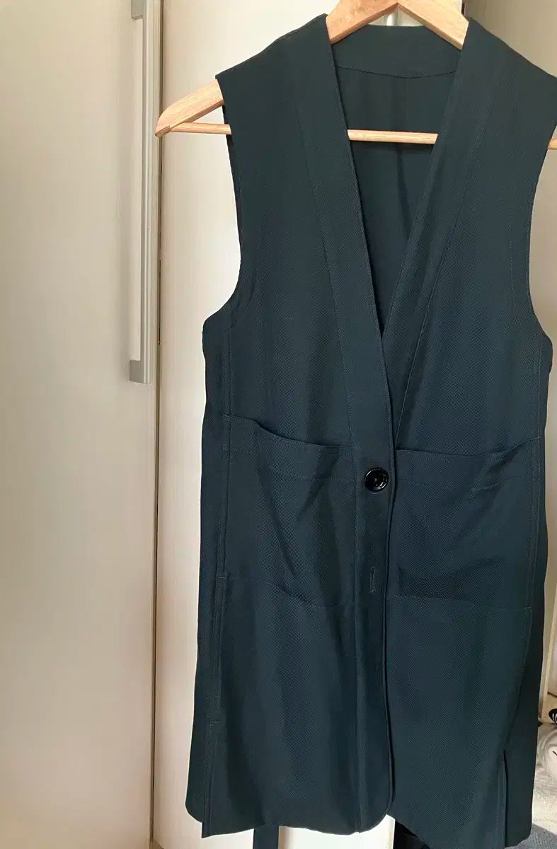 美品✨ Rene カーディガン パール ビジュー ダブルジップ ボンボン M 美品✨ Rene カーディガン パール ビジュー ダブルジップ ボンボン M