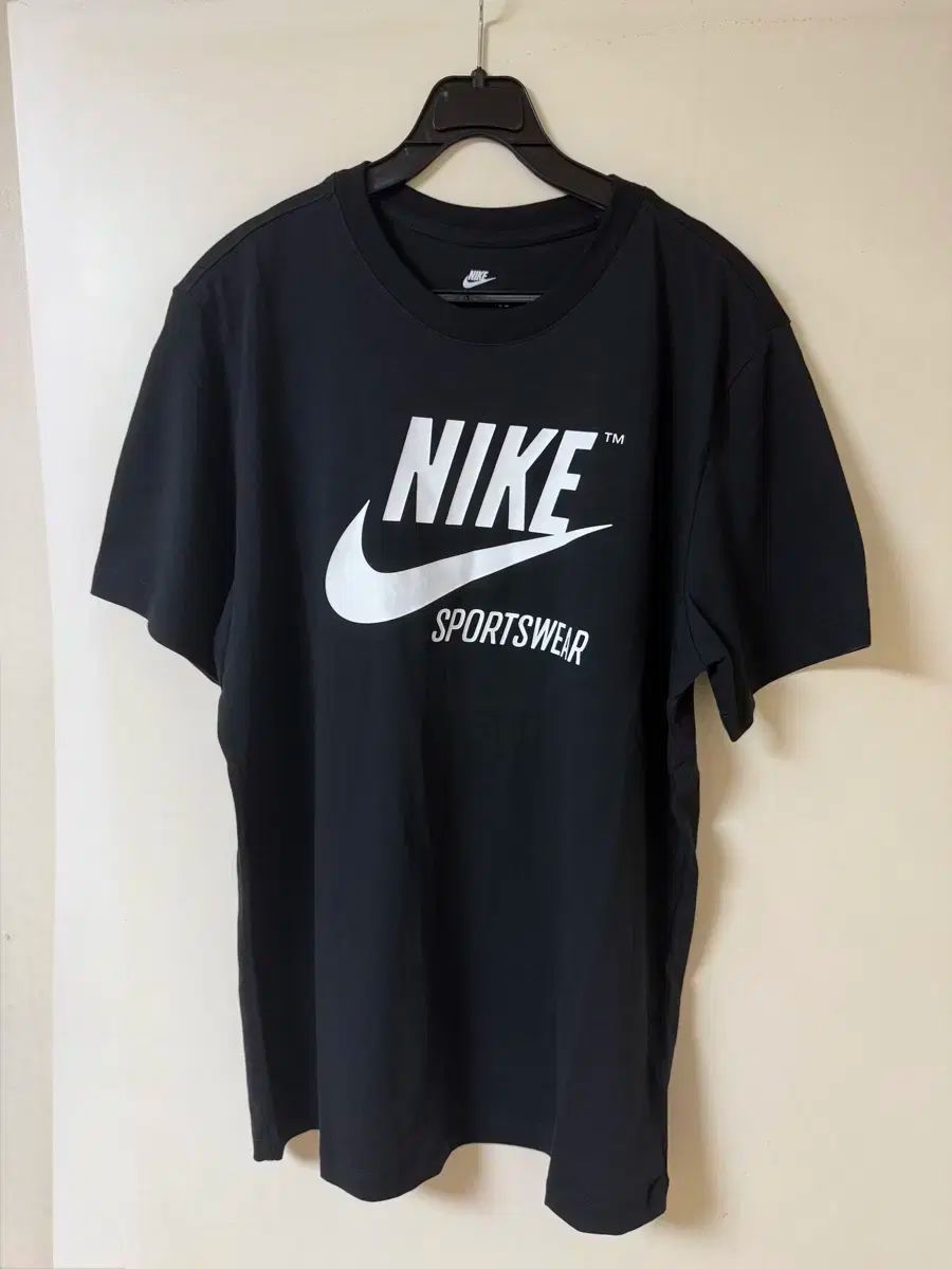 新品未使用品　NIKE 半袖 Tシャツ 8234967_l.jpg?impolicy=ogp