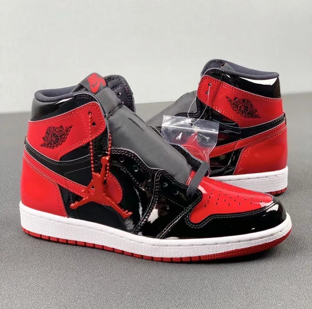 新品 AIR JORDAN 1 RETRO HIGH OG Bred Patent