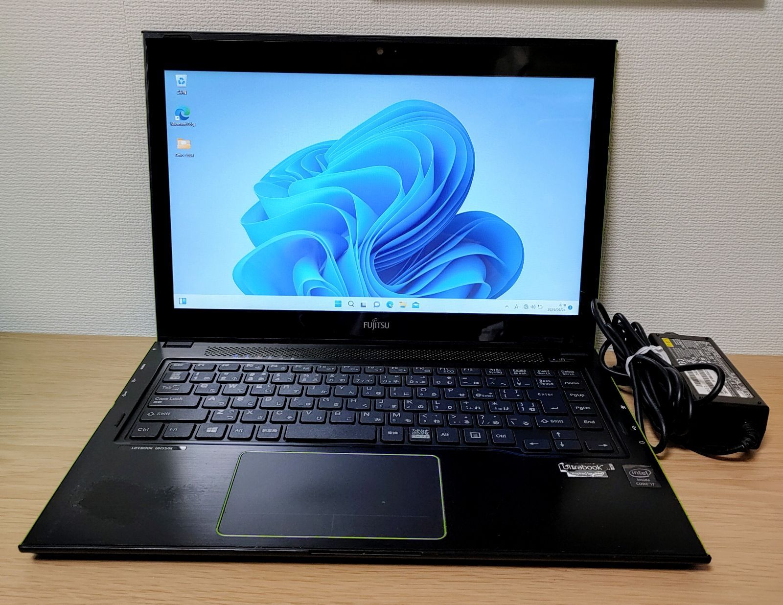 FUJITSU LIFEBOOK Corei7 メモリ8GB SSD256GB FUJITSU LIFEBOOK Corei7