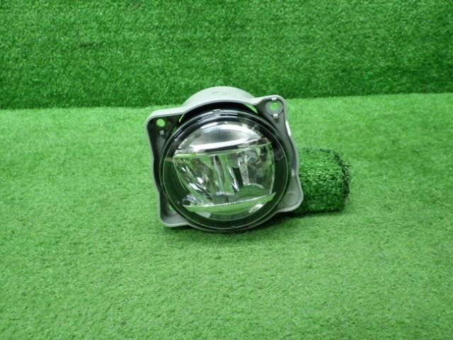 トヨタ　M900A　M910A　ルーミー　左フォグランプ　114-11092　220723040