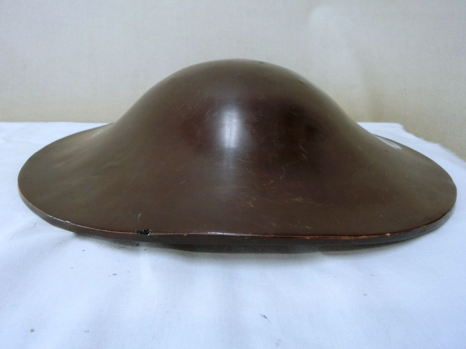 【陣笠　ほんのり丸深み型　こげ茶色・S・武具　甲冑 】刀装具　とび口　兜　縁頭 陣笠 ほんのり丸深み型 こげ茶色・S・武具 甲冑 】骨董 鉄扇