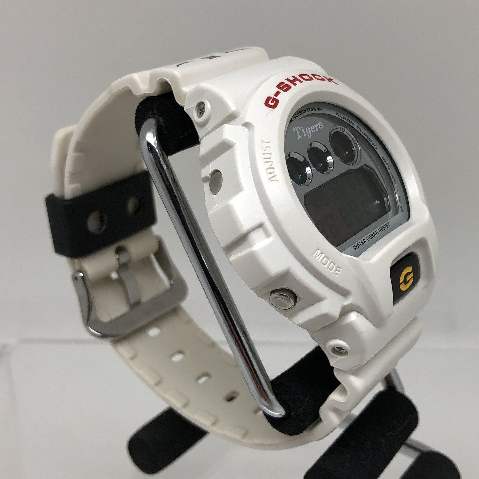 阪神タイガース限定G-SHOCK ホワイト 腕時計 Yahoo!オークション -「gショック 阪神」の落札相場・落札価格