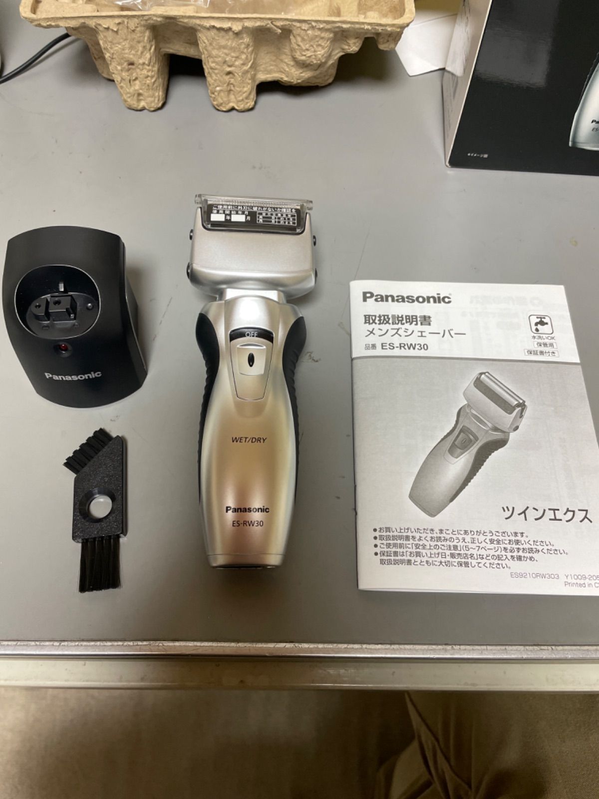 Panasonic 電気シェーバー ES-RW30 - エコちゃん - メルカリ