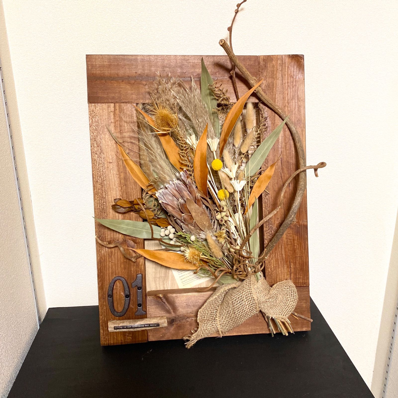 ドライフラワー フレーム アレンジメント バンパス クレビアゴールド