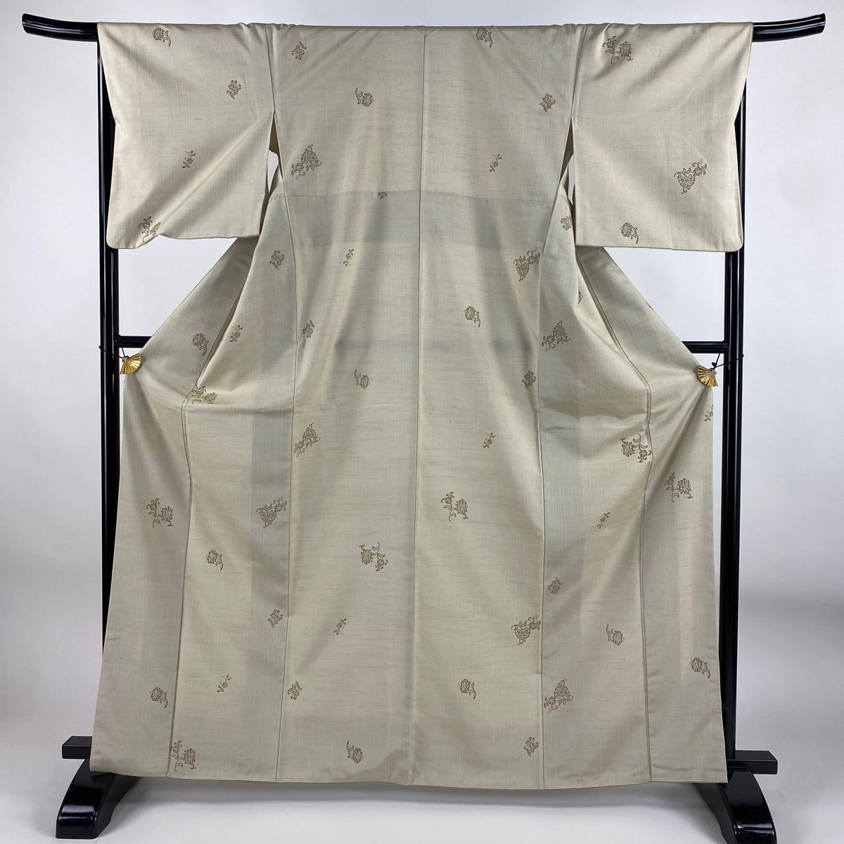 小紋 身丈164cm 裄丈68cm L 袷 紬地 草花 薄茶色 正絹 秀品