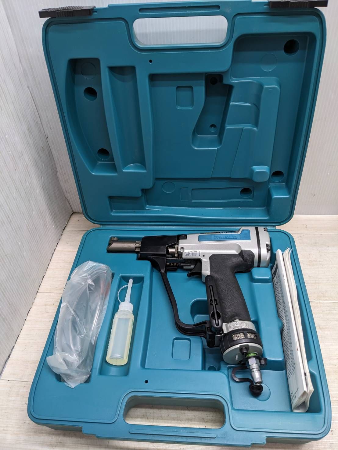 S98579 Makita|マキタ Max125mm常圧ばら釘打機 AG125