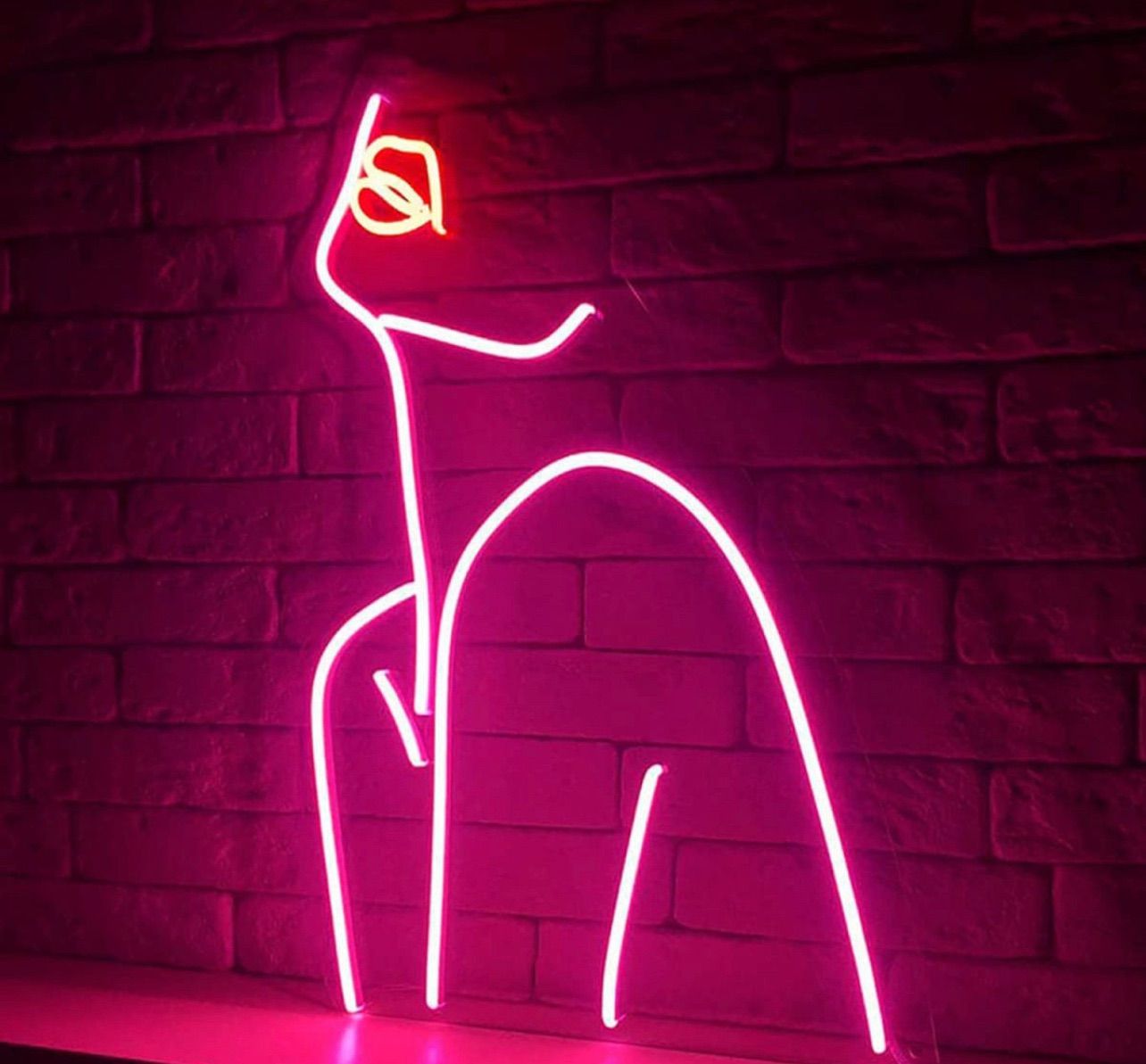 オーダーメイド　オリジナル　ネオン管　ネオンサイン 悩ましげな女性のアート看板 LED看板 お洒落 ルームデコレーション 存在感抜群 インテリア ファッショナブル 雰囲気作り　オーダー
