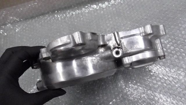 エンジンカバー 1745368011