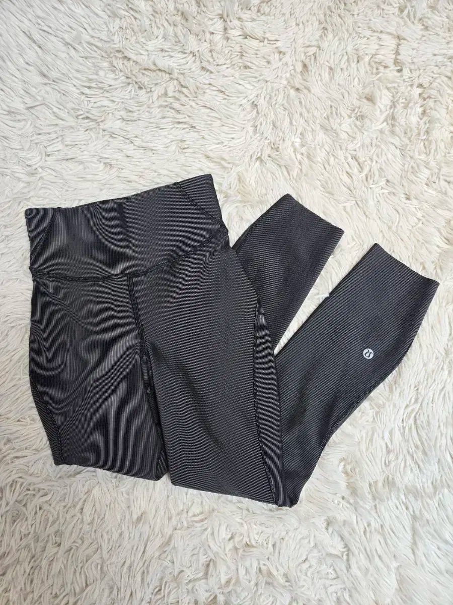 lululemon ルルレモン パンツ サイズ ブラック スプライト