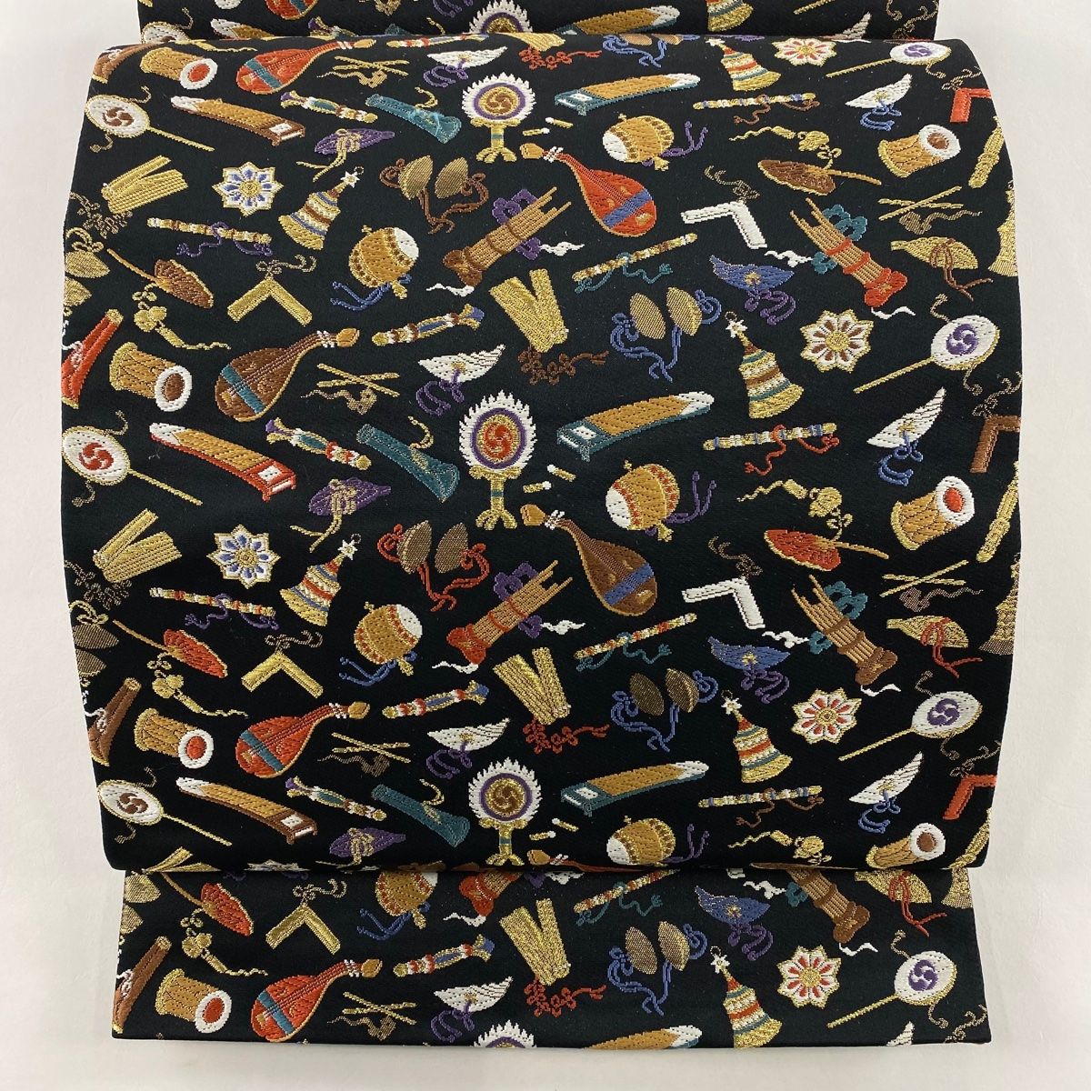 袋帯 秀品 和楽器 金糸 箔 黒 六通 正絹