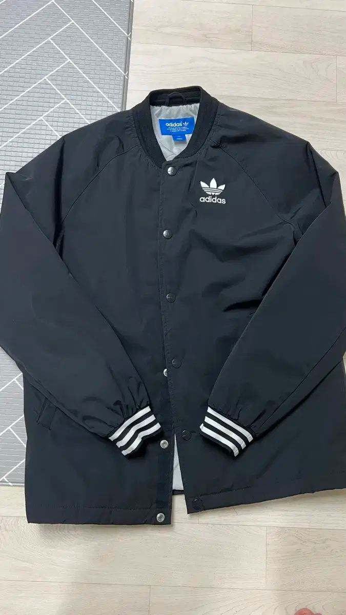 【雷市場（ポンジャン）商品韓国直送】 adidas(アディダス) オリジナル マウンテンパーカー ブルゾン