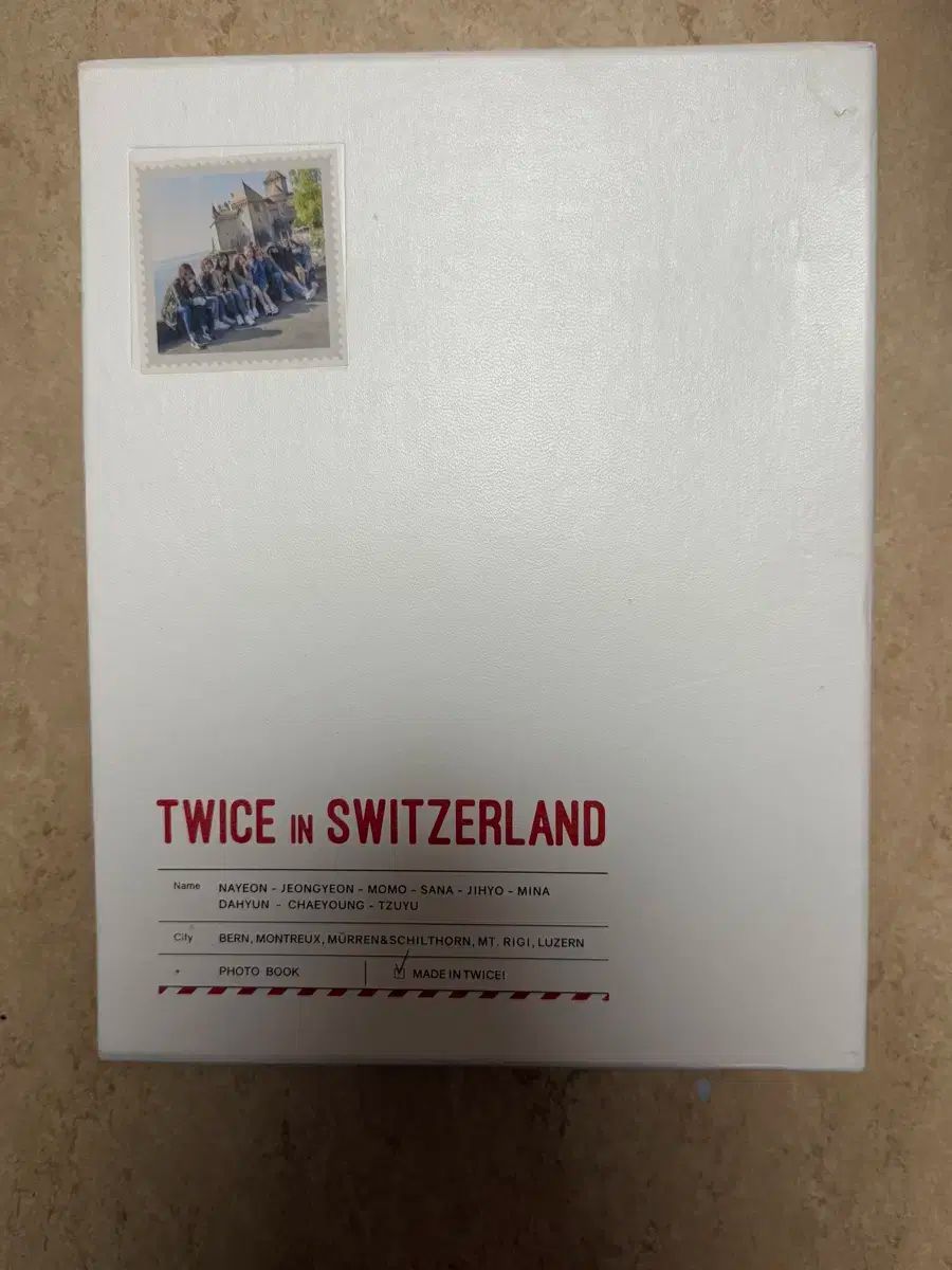 【雷市場（ポンジャン）商品韓国直送】 TWICE(トゥワイス) スイス 写真集