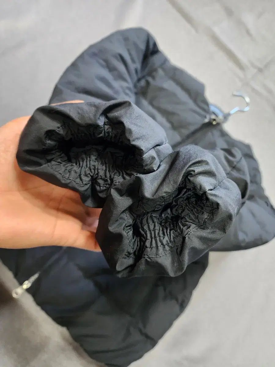 軽量ダウン 85