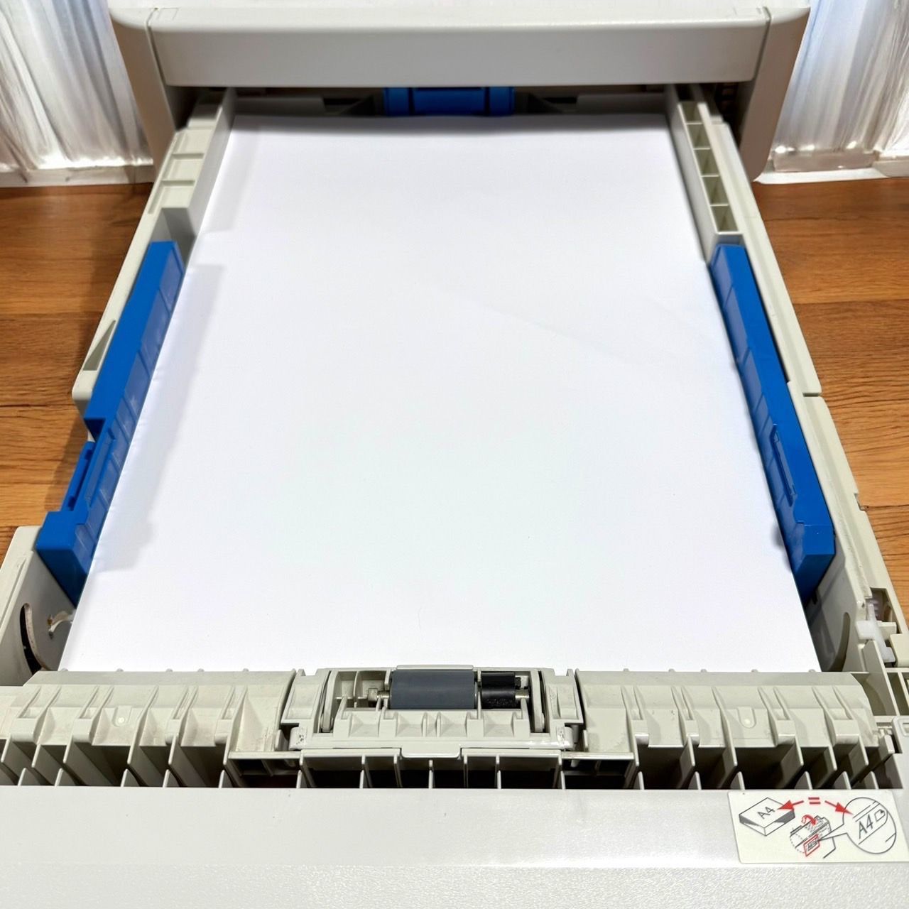 ☆良品 OKI 550枚増設トレイユニット N35110A ほぼ満タンA3用紙付 ☆良品 OKI 550枚増設トレイユニット N35110A ほぼ満タンA3用紙付