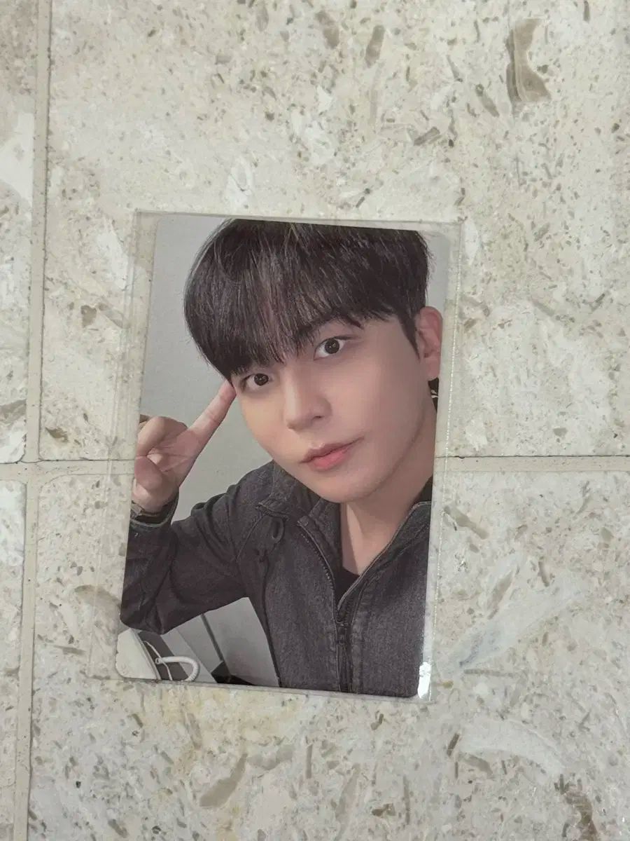 ATEEZ 8ROOM POPUP 韓国 ラキドロジョンホ・ミンギユニット