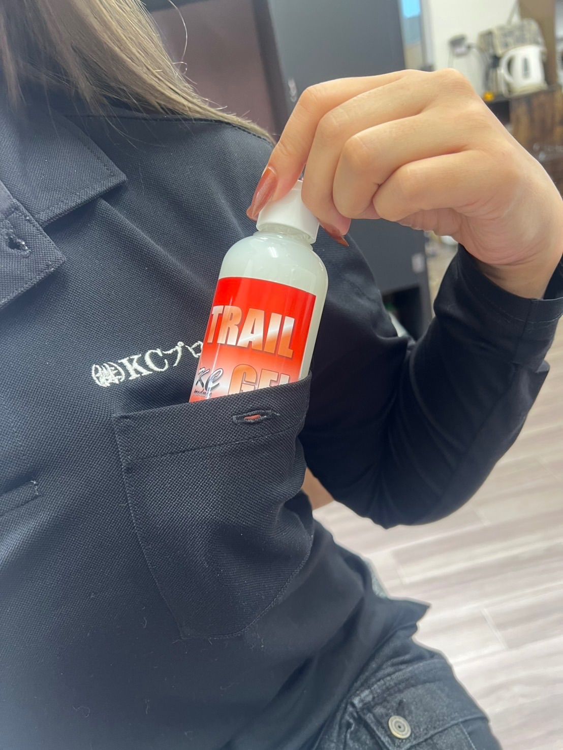 お徳用✩超ビックトレールジェル2L小分けボトルとステッカー付き