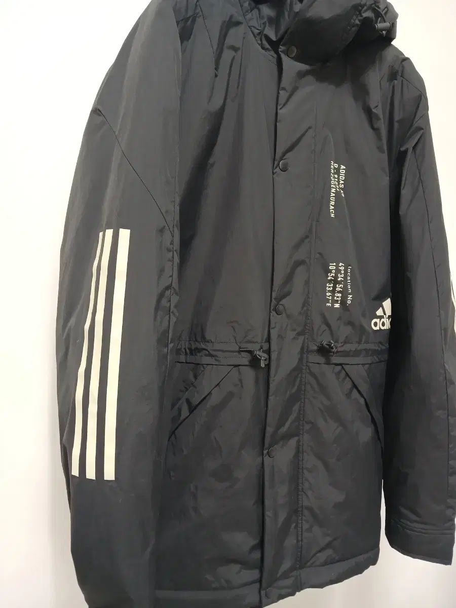 adidas(アディダス) 持っている必要があります ウインドブレーカー