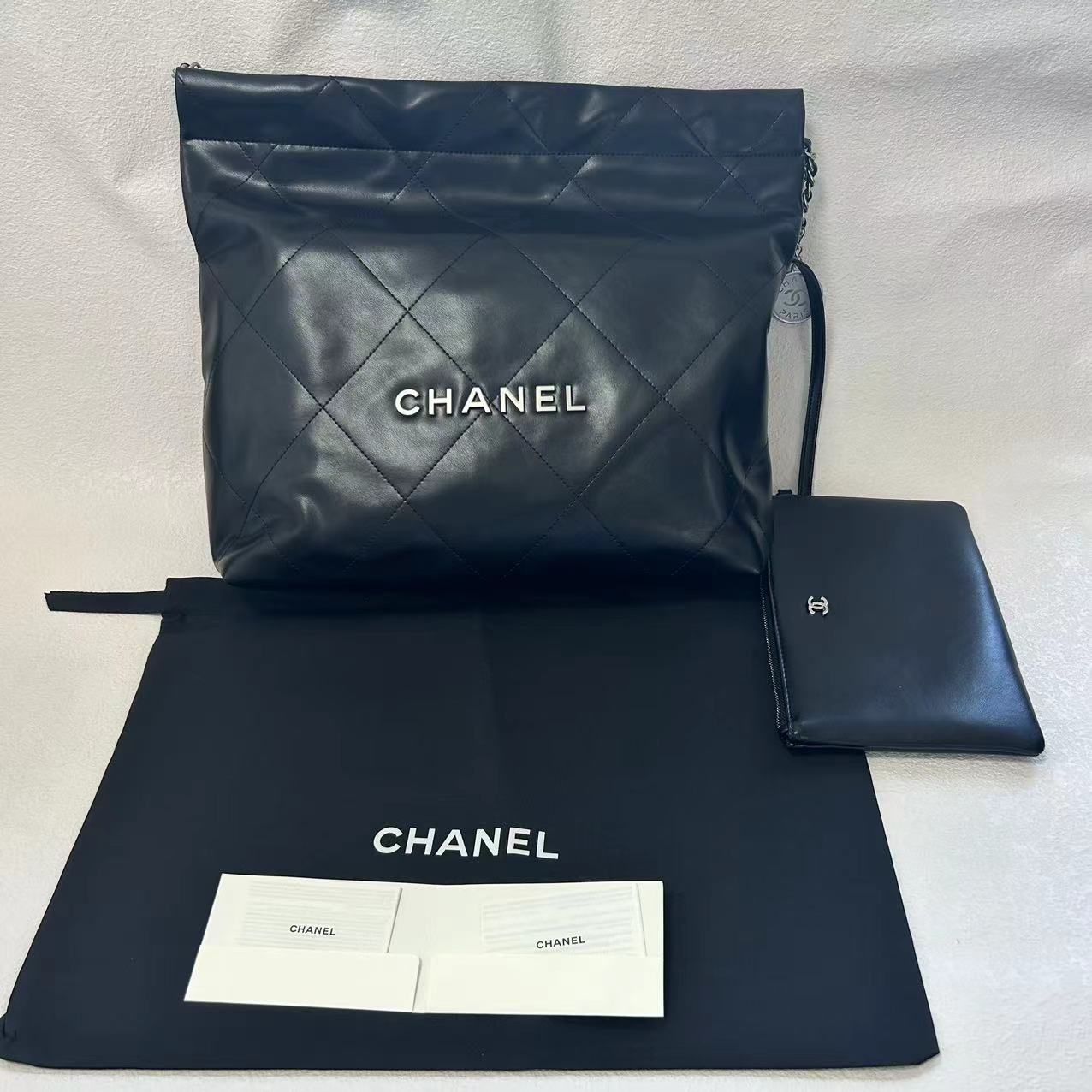 シャネル Chanel 22  ゴミ袋 ハンドバッグ