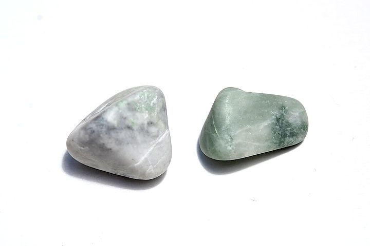 糸魚川翡翠輝石タンブル2個-Itoigawa JADEITE Jade |  Tumbled stones-