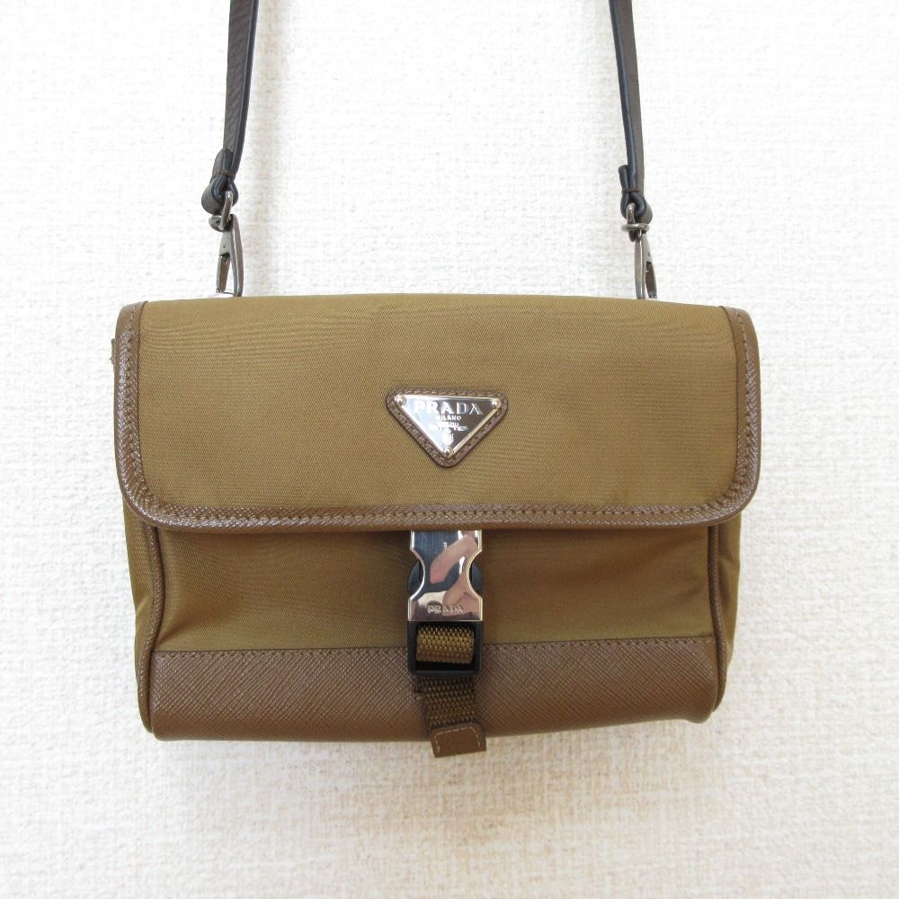 美品 PRADA プラダ Re-Nylon サフィアーノレザー スマートフォンケース 