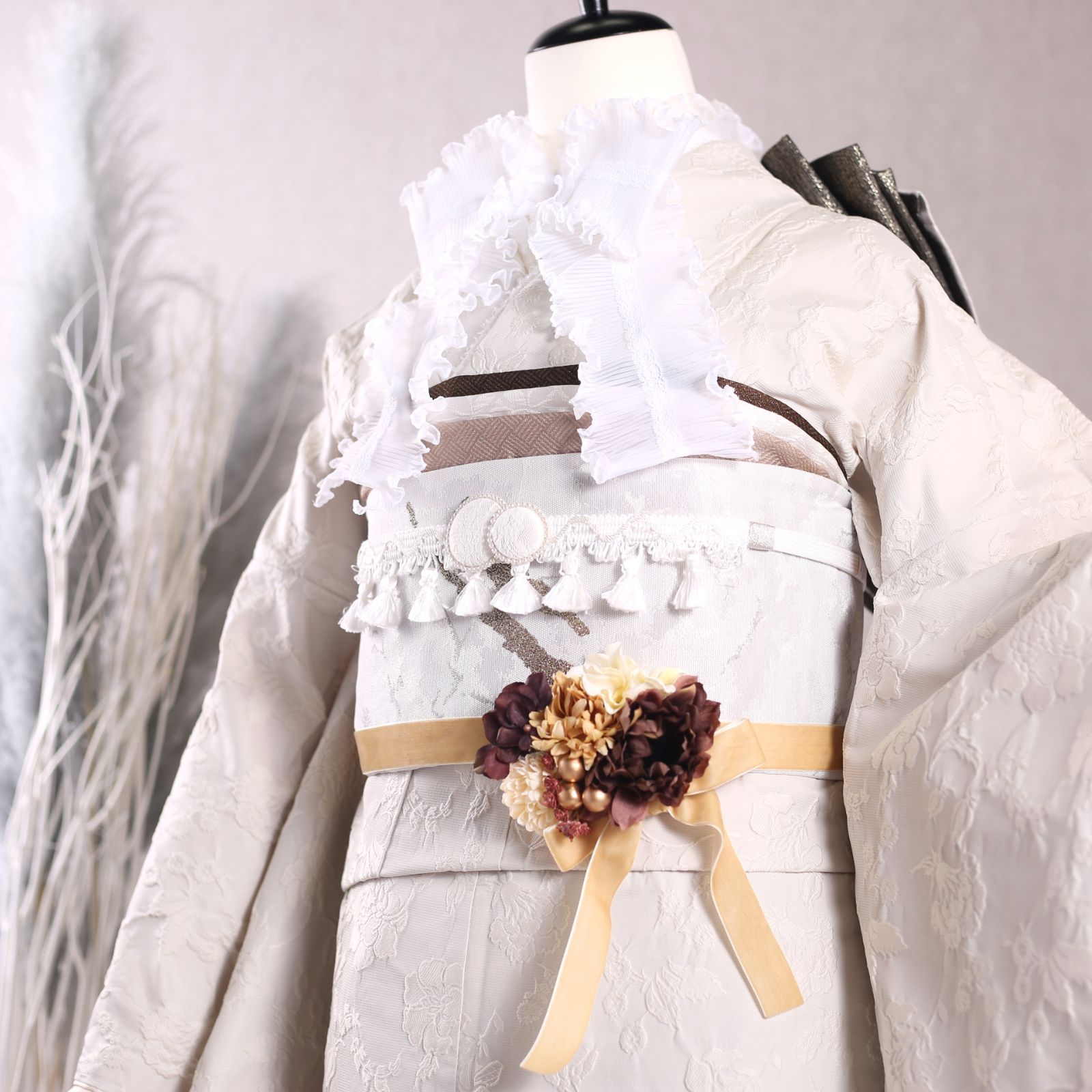 新品同様 和風館 振袖9点フルセット【アイボリー】〈M~L〉FMR-1 新品同様 和風館 振袖9点フルセット【アイボリー】〈M~L〉FMR-1