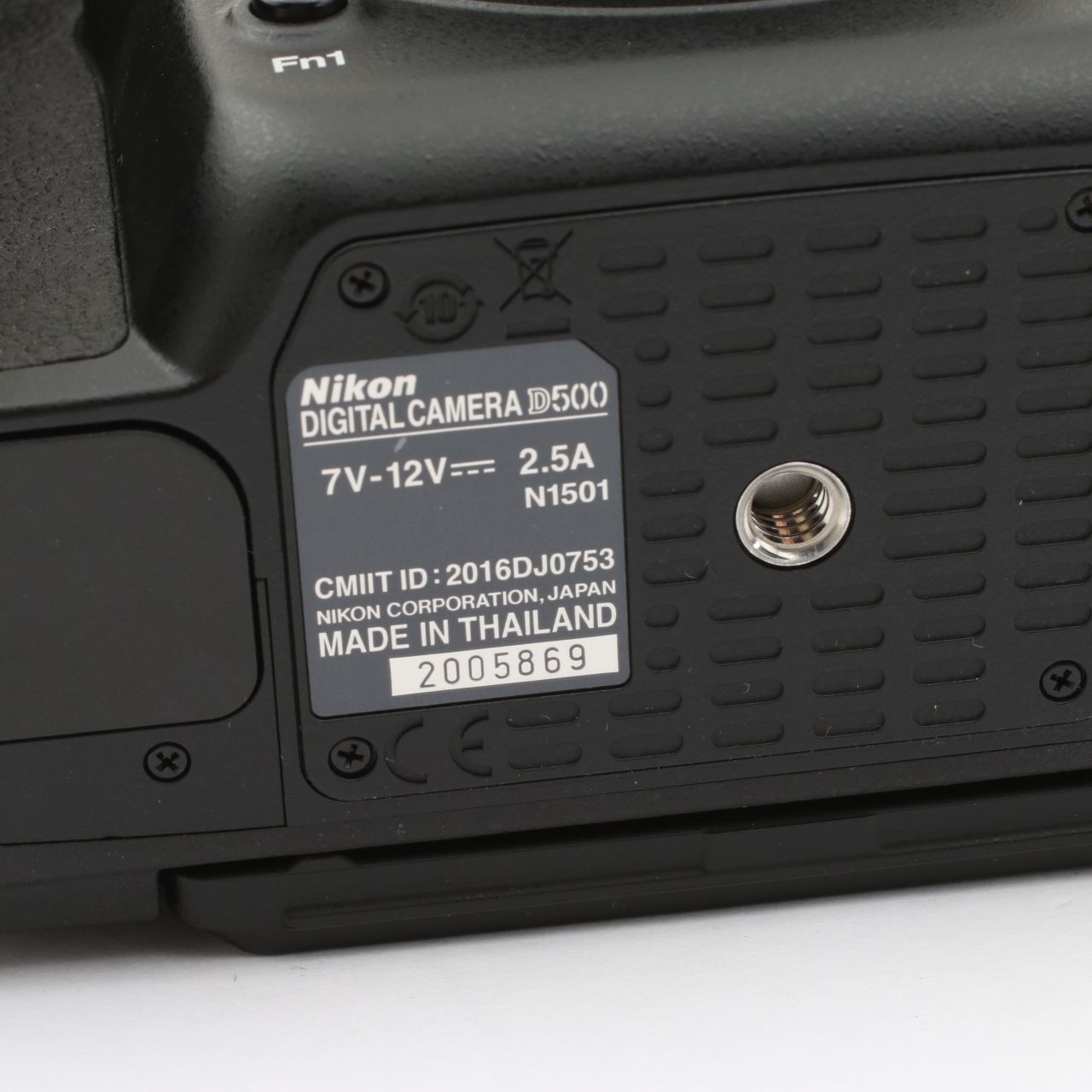 撮影枚数 642 枚】Nikon D500 ボディ - メルカリ 撮影枚数 642 枚】Nikon D500 ボディ - メルカリ
