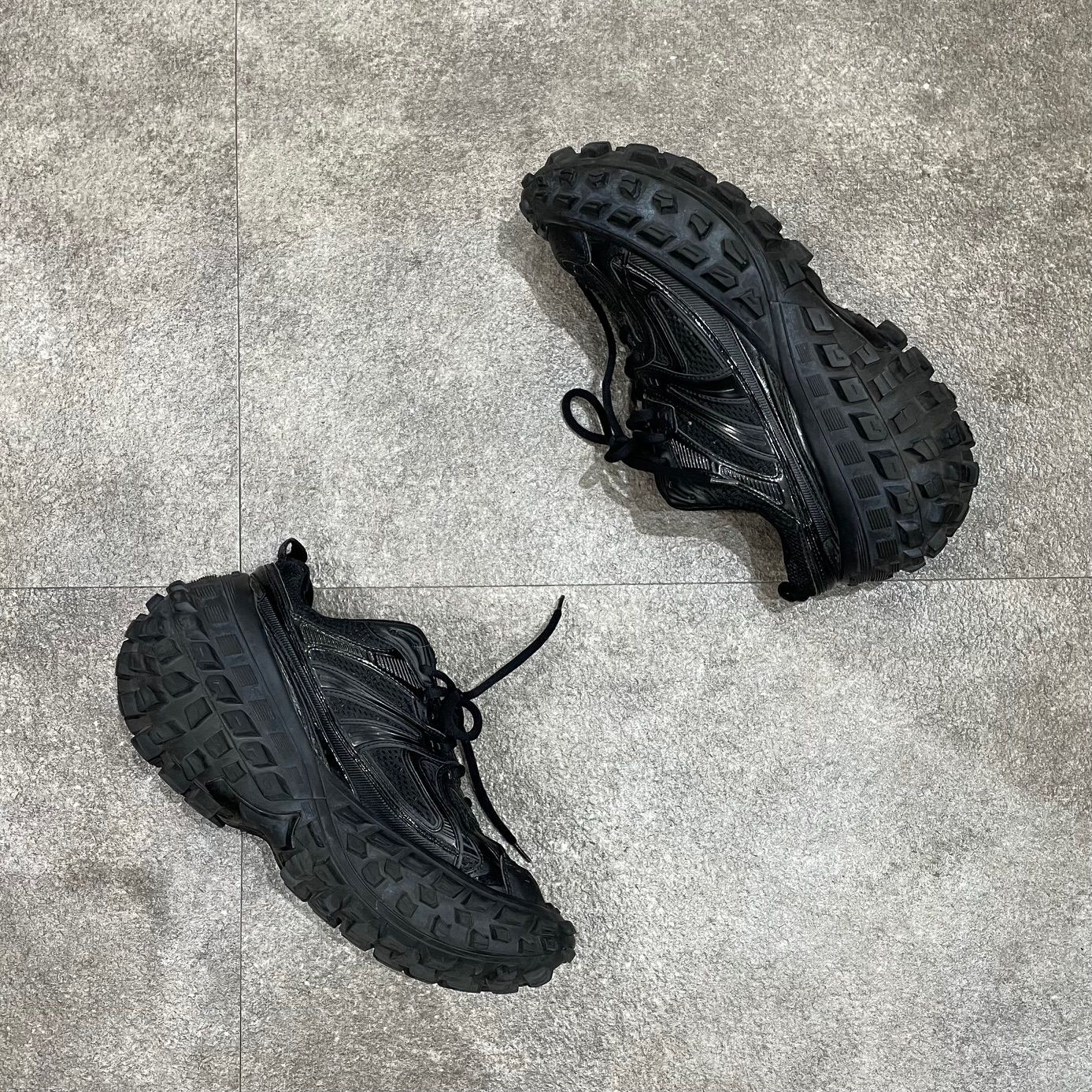 BALENCIAGA DEFENDER BOUNCER SNEAKER ディフェンダー バウンサー 