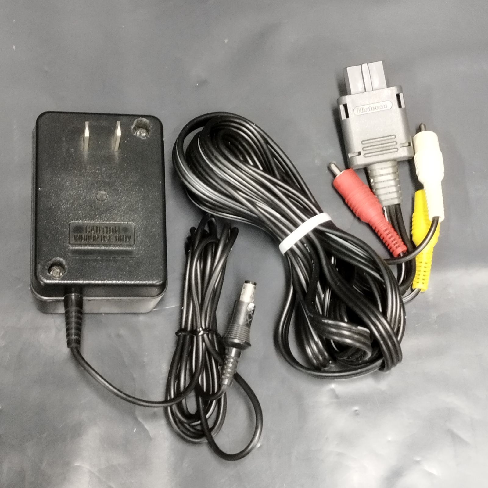 D15249]SFC スーパーファミコン 本体 SHVC-001 箱付 Nintendo 任天堂