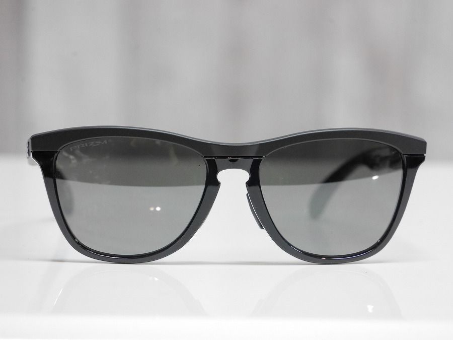 新品】正規品 OAKLEY FROGSKINS RANGE サングラス プリズム 新品】正規品 OAKLEY FROGSKINS RANGE サングラス プリズム