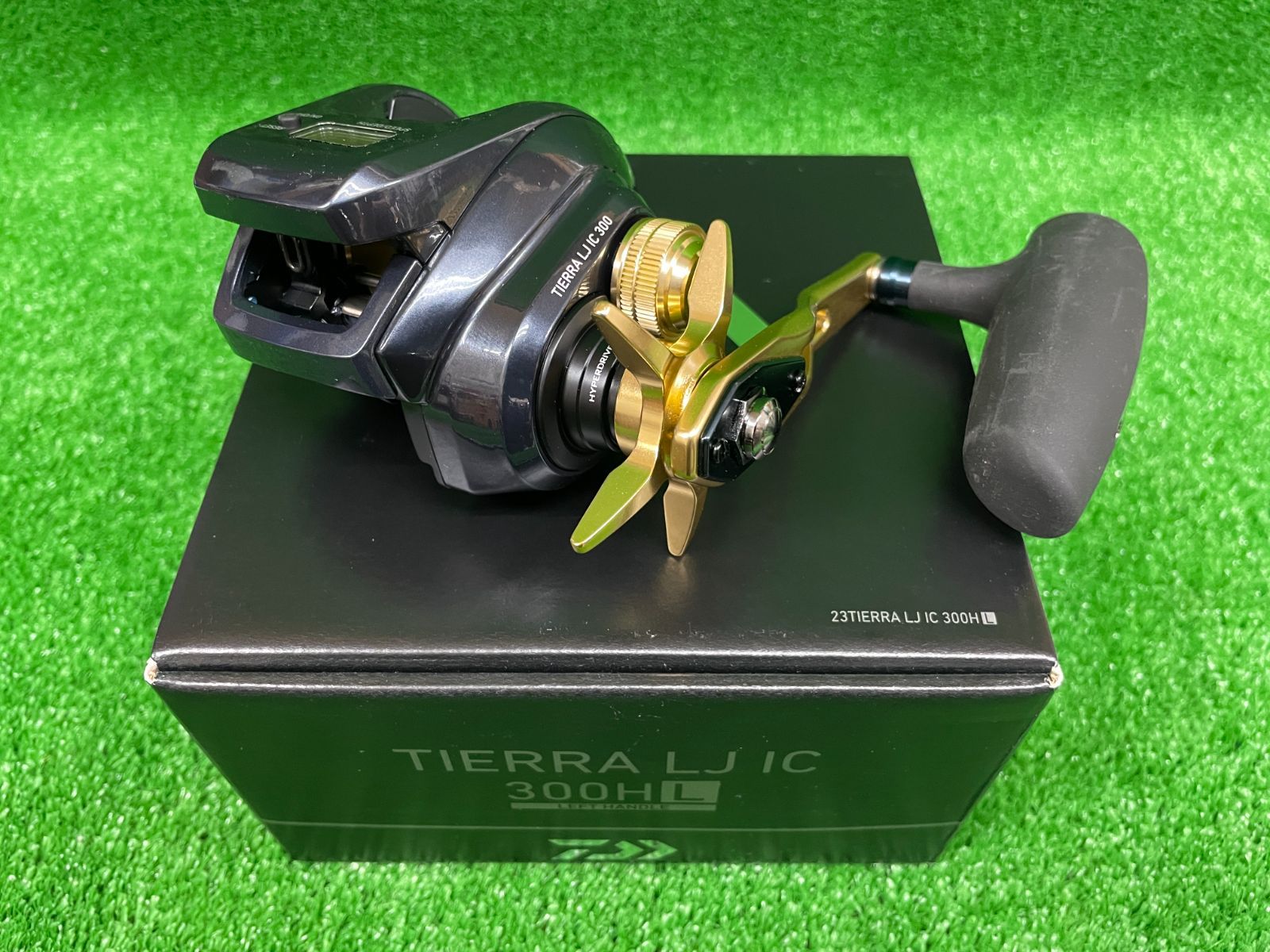 ティエラ LJ IC 300HL 左ハンドルベイトリール ダイワ ベイトリール