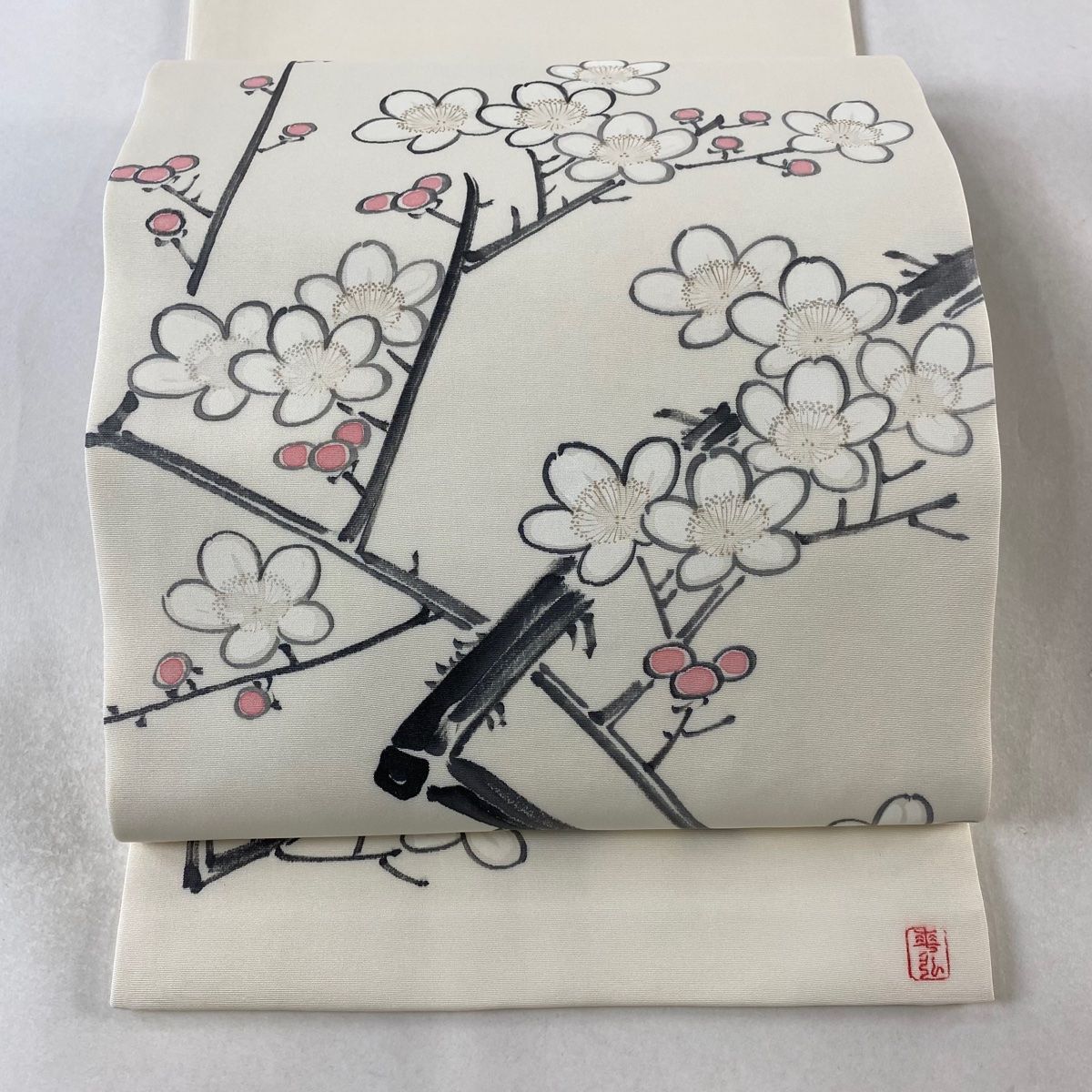 開き名古屋帯 美品 逸品 人間国宝 森口華弘 落款 枝梅 クリーム 正絹 