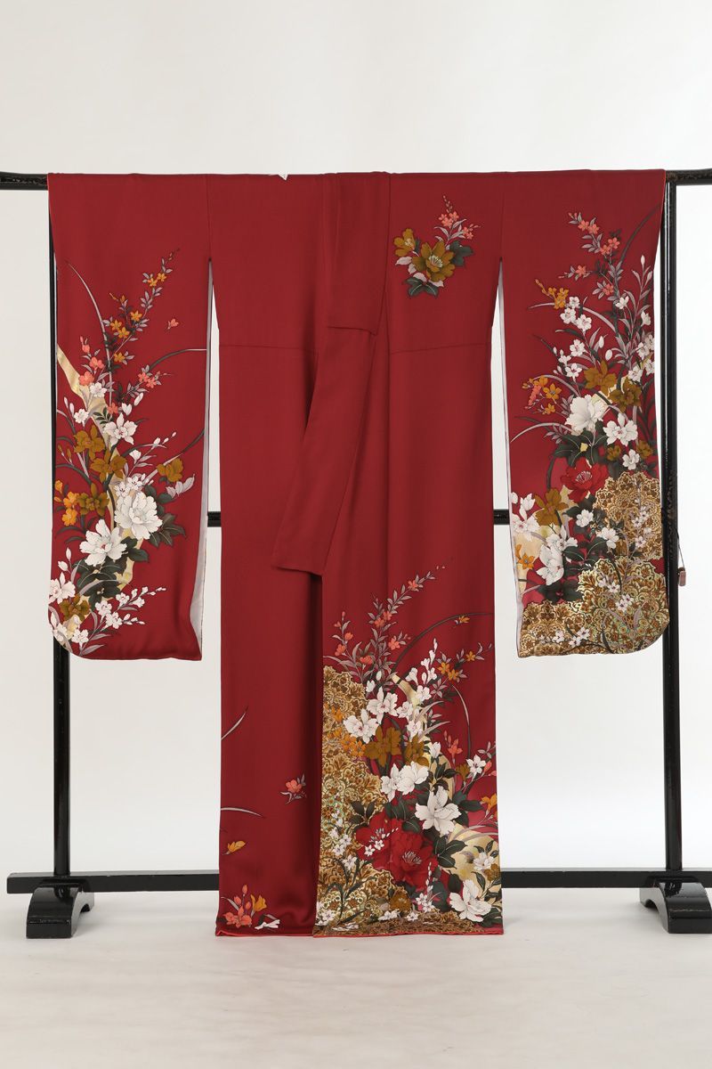 フォーマル衣装》販売 クラレナの 落款入り ワインレッド 花々 正絹 中  