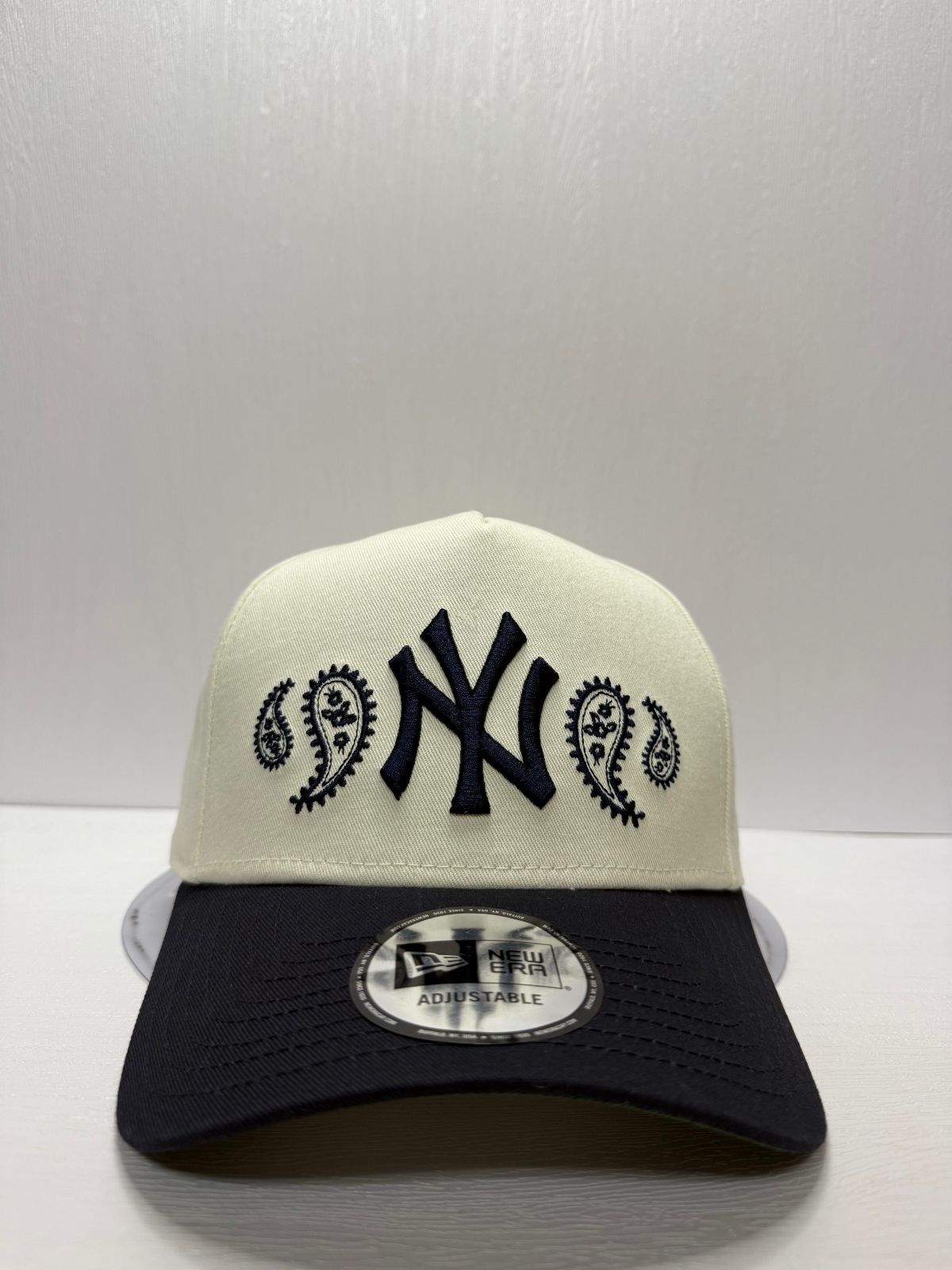 Newera ニューヨークヤンキース ペイズリー 9forty A-FRAME スナップバックキャップ ツートンカラー