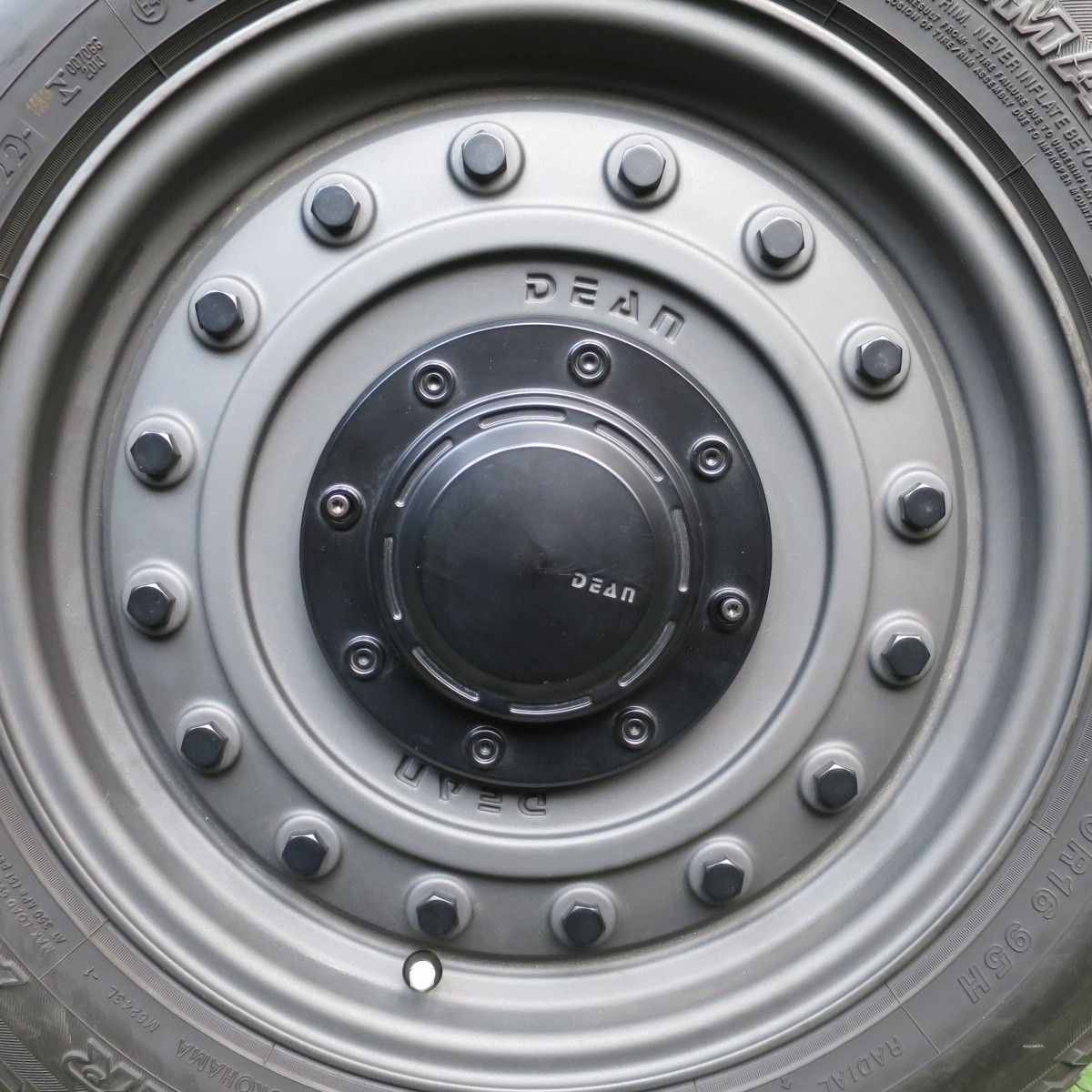 タイヤ ほぼ未使用 綺麗 1本☆DEAN COLORADO 215/60R16 ヨコハマ A/T