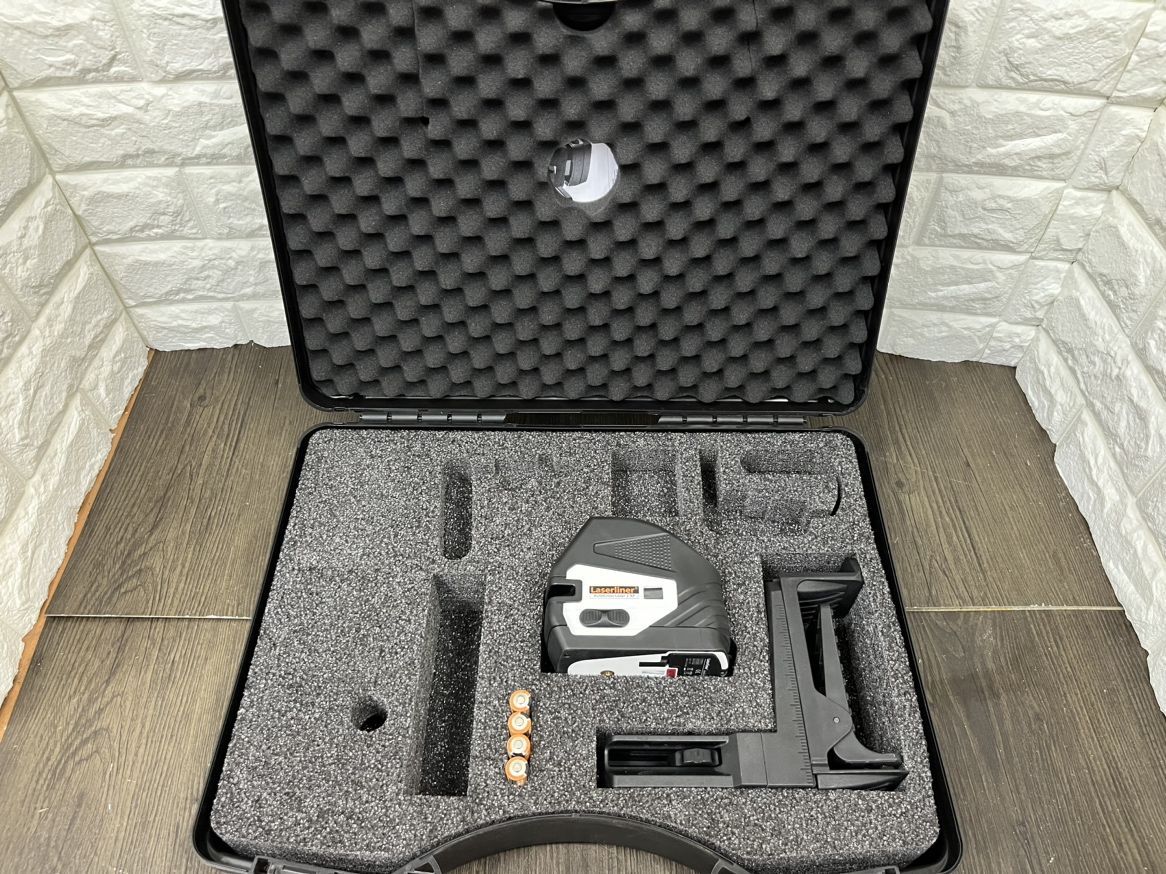 ▽▽ ♥品 Laserliner AutoCross-Laser 2 XP 060.101A オートクロスレーザー 2XP レーザー 測定器 レーザーレベル 赤